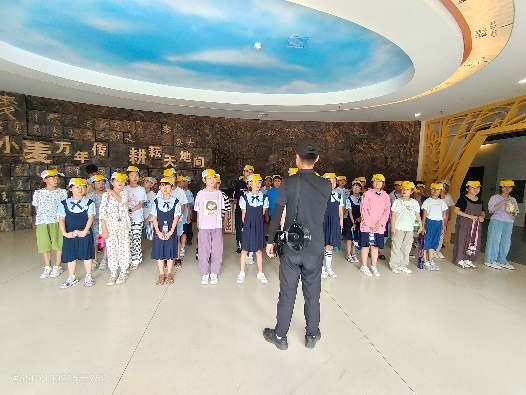 【幸福教育】“麦”向未来 心系国防——焦东路小学开展研学实践活动