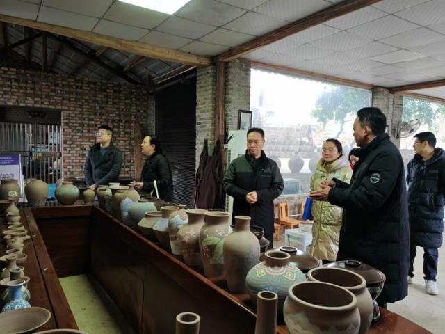 宜宾市文广旅游局调研指导南溪区黄沙镇清水村研学基地建设