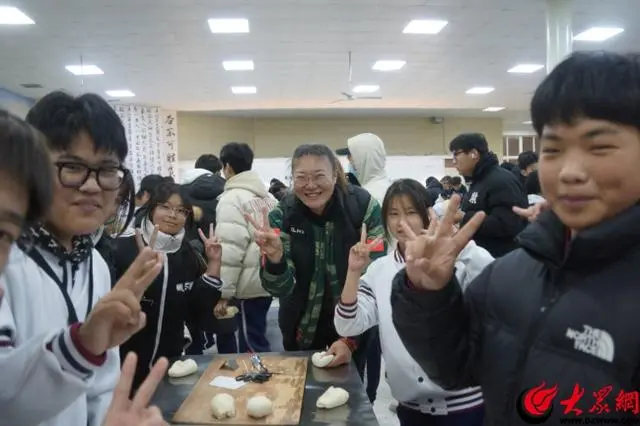 逐梦深蓝之路 研享劳动之乐——青岛外事学校研学活动走进国家深海基地与二月二生态农场