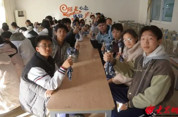 逐梦深蓝之路 研享劳动之乐——青岛外事学校研学活动走进国家深海基地与二月二生态农场