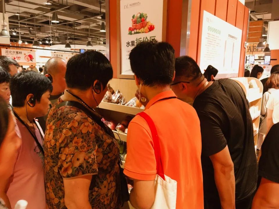 “复制胖东来”？人均千元的研学班，“能挣至少五百”